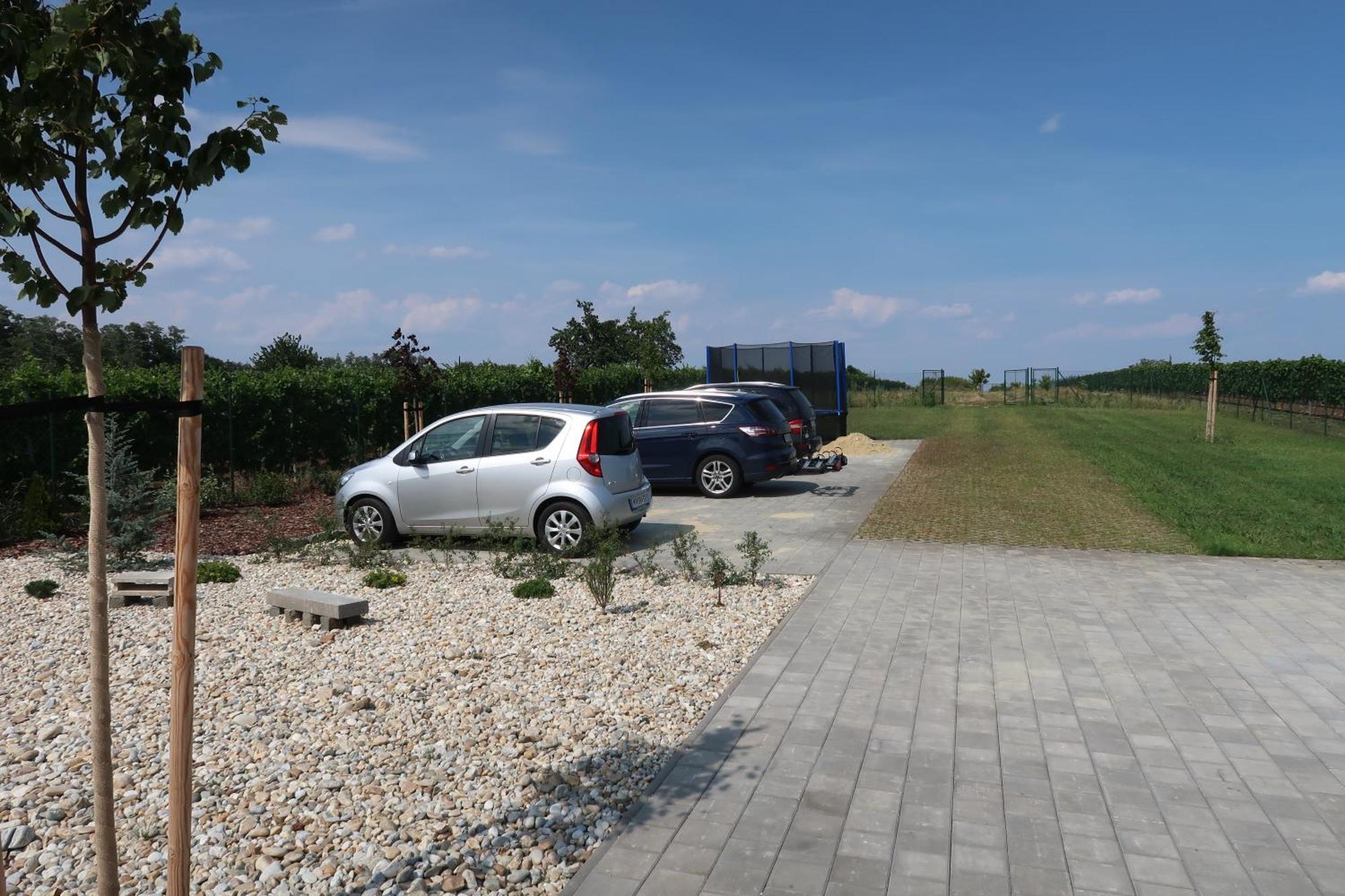 Apartman Matyas Drnholec Zewnętrze zdjęcie