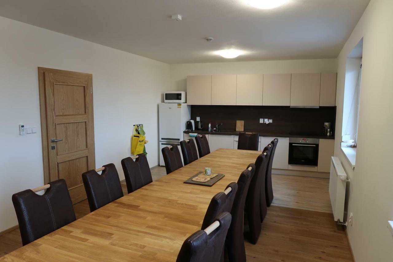 Apartman Matyas Drnholec Zewnętrze zdjęcie
